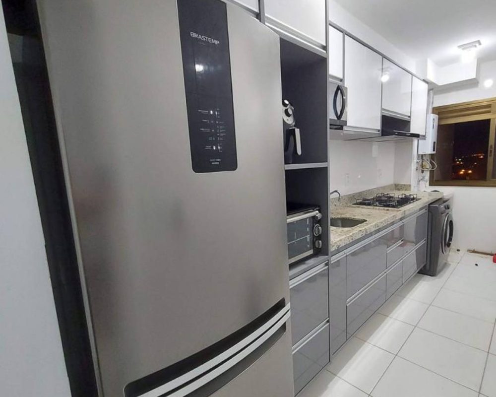 Apresentamos este aconchegante apartamento no coração do bairro Atalaia, no condomínio Concept Tower. Com 3 quartos, incluindo uma suíte, e uma série de comodidades, este é o local perfeito para chamar de lar.